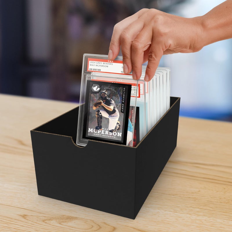 كاردبورد جولد أغلفة بطاقات متدرجة من الورق المقوى باللون الذهبي PSA - عدد 50 شاشة عرض واضحة بدون شعار PSA، غلاف ألواح قابل للإغلاق - واقي لوح مناسب تمامًا لتصنيف البطاقات الرياضية لألعاب البيسبول وكرة القدم - Image 5